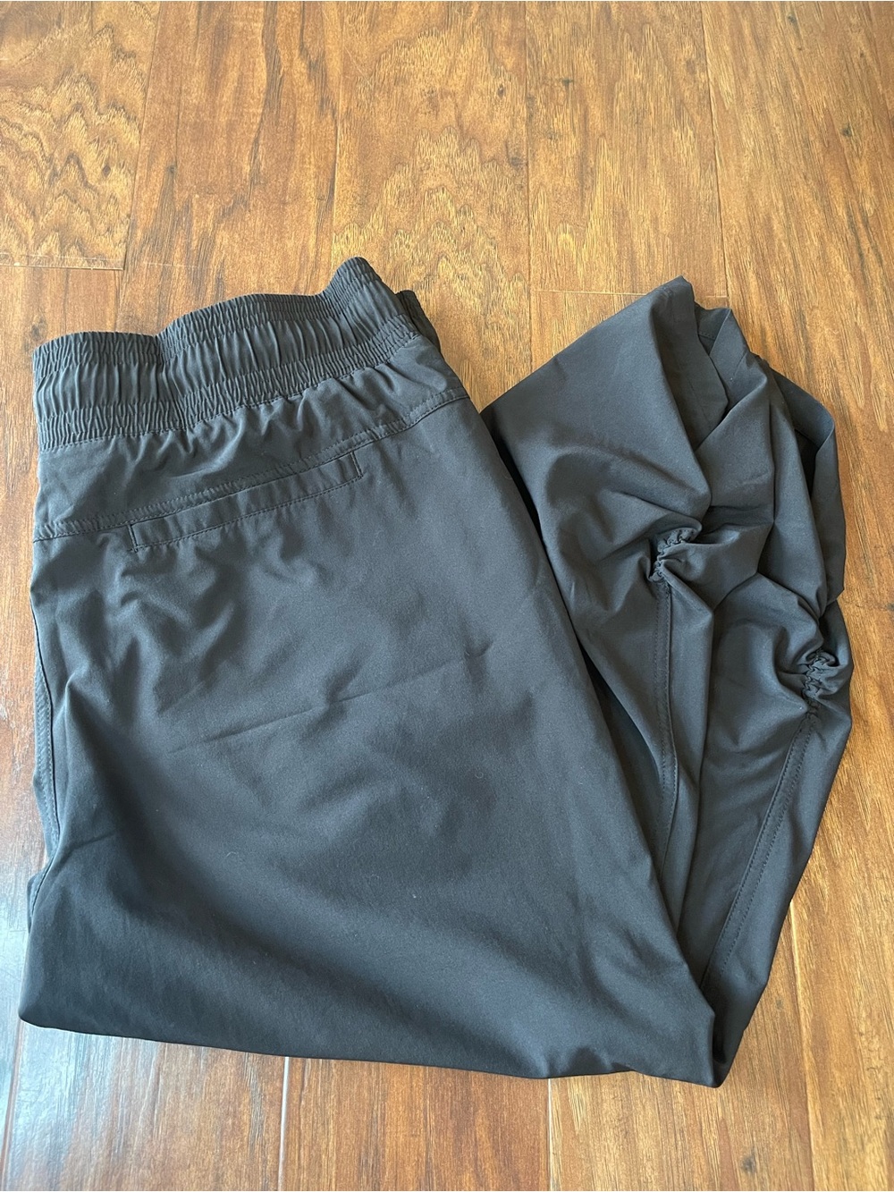 prAna Women's Lightweight Active Capri Pants Black Elastic Drawstring Large